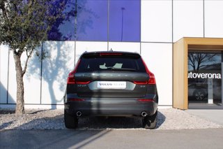 VOLVO XC60 B4 (d) AWD Geartronic Momentum Pro 5