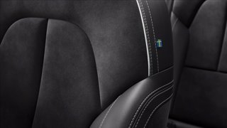VOLVO XC40 Recharge Pure Elect. Single Motor Exten. Range RWD Plus 7