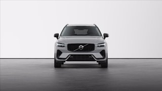 VOLVO XC60 B4 (d) AWD automatico Plus Dark 4