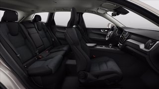 VOLVO XC60 B4 (d) automatico Core 10