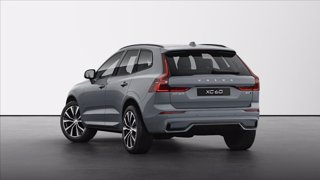 VOLVO XC60 B4 (d) AWD automatico Plus Dark 2