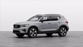 VOLVO XC40 B3 automatico Plus Dark