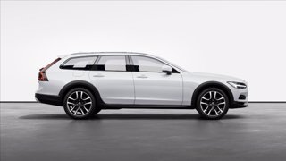 VOLVO V90 Cross Country B4 (d) AWD automatico Plus 1