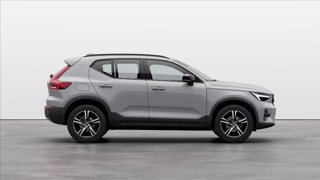 VOLVO XC40 B3 automatico Plus Dark 1