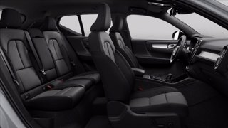 VOLVO XC40 B3 automatico Plus Dark 10