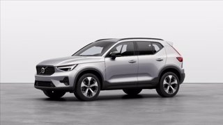 VOLVO XC40 B3 automatico Plus Dark