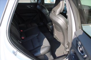 VOLVO XC60 D3 Business Plus 8
