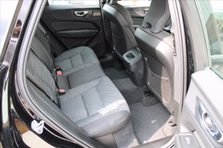 VOLVO XC60 B4 (d) automatico Essential 8