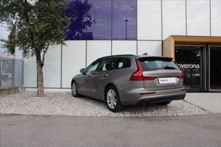 VOLVO V60 B4 (d) Geartronic Momentum Business 4