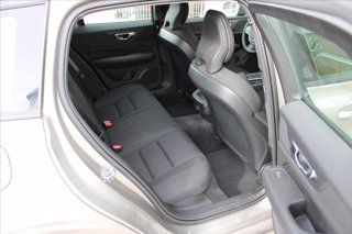 VOLVO V60 B4 (d) Geartronic Momentum Business 8