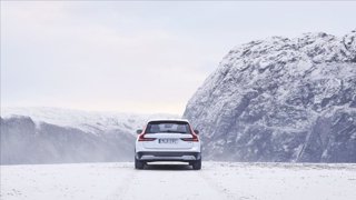 VOLVO V90 Cross Country B4 (d) AWD automatico Core 10