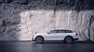 VOLVO V90 Cross Country B4 (d) AWD automatico Core 8