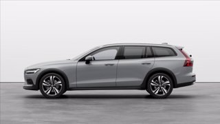 VOLVO V60 Cross Country B4 (d) AWD automatico Plus 4