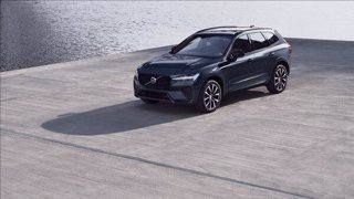 VOLVO XC60 B4 (d) AWD automatico Plus Dark 8