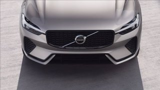 VOLVO XC60 B4 (d) AWD automatico Plus Dark 9