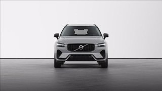VOLVO XC60 B4 (d) AWD automatico Plus Dark 14