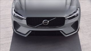 VOLVO XC60 B4 (d) AWD automatico Plus Dark 9