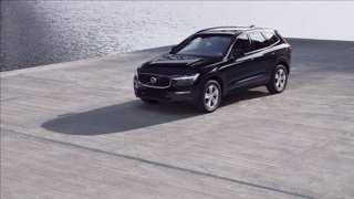 VOLVO XC60 B4 (d) automatico Core 8