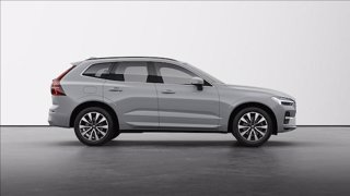 VOLVO XC60 B4 (d) automatico Core 9