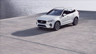 VOLVO XC60 B4 (d) automatico Core 8