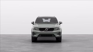 VOLVO XC40 B3 automatico Core 14