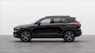 VOLVO XC40 B3 automatico Plus Dark 1