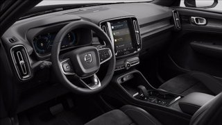 VOLVO XC40 B3 automatico Plus Dark 11