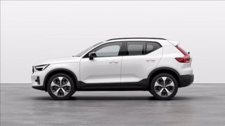 VOLVO XC40 B3 automatico Plus Dark 1