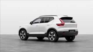 VOLVO XC40 B3 automatico Plus Dark 2