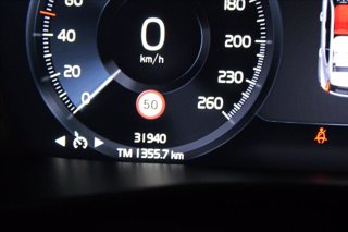 VOLVO XC40 T2 Geartronic Momentum Pro N1 14