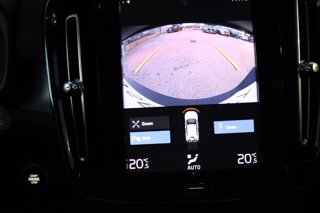VOLVO XC40 T2 Geartronic Momentum Pro N1 16
