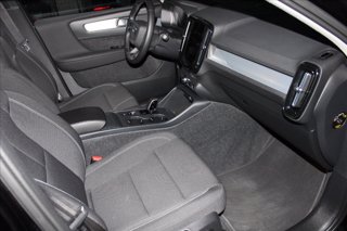 VOLVO XC40 T2 Geartronic Momentum Pro N1 9