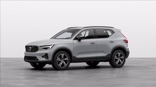 VOLVO XC40 B3 automatico Plus Dark