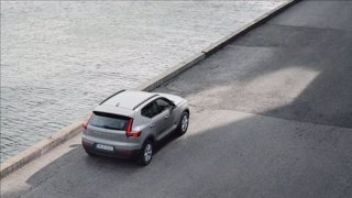 VOLVO XC40 T2 automatico Essential 8