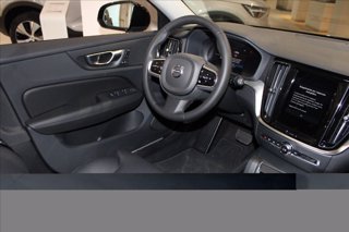 VOLVO V60 B4 (d) automatico Plus Dark 8