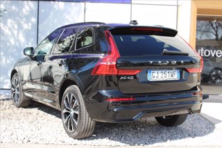 VOLVO XC60 B4 (d) AWD automatico Plus Dark 4