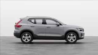 VOLVO XC40 B3 automatico Core 4