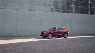 VOLVO XC40 B3 automatico Core 6