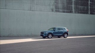 VOLVO XC40 B3 automatico Core 6