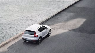 VOLVO XC40 B3 automatico Core 8