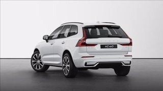 VOLVO XC60 B4 (d) automatico Plus Dark 2