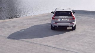 VOLVO XC60 B4 (d) automatico Plus Dark 7