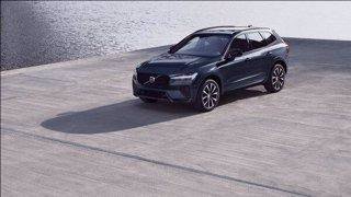 VOLVO XC60 B4 (d) automatico Plus Dark 7