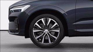 VOLVO XC60 B4 (d) automatico Plus Dark 14