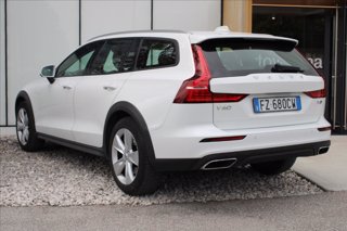 VOLVO V60 Cross Country D4 AWD Geartronic Business Pro 3