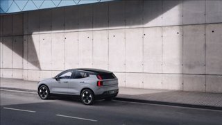 VOLVO EX30 Single Motor RWD Plus 8