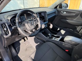 VOLVO XC40 T2 Geartronic Momentum Core 9