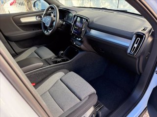 VOLVO XC40 B3 automatico Core 10