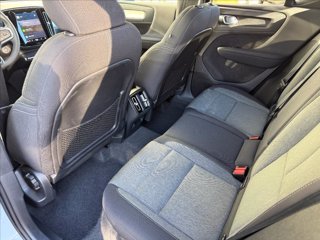 VOLVO XC40 B3 automatico Core 8