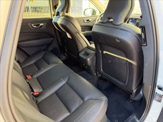 VOLVO XC60 B4 automatico Plus Dark 9
